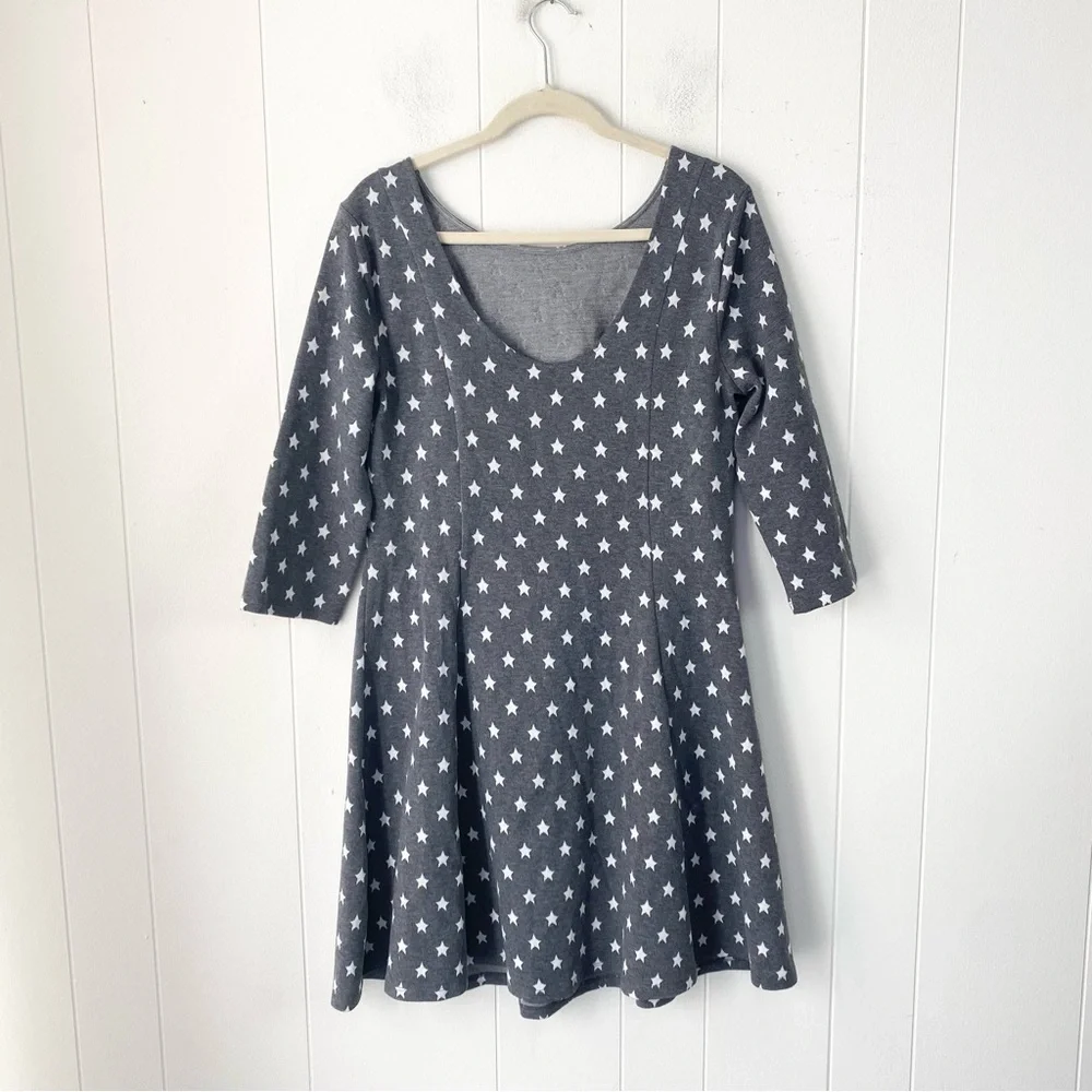 MODCLOTH Mini Dress Women Sz XL Gray Star Print 3/4 Sleeve A-Line Sheath Pleated - Picture 3 of 11